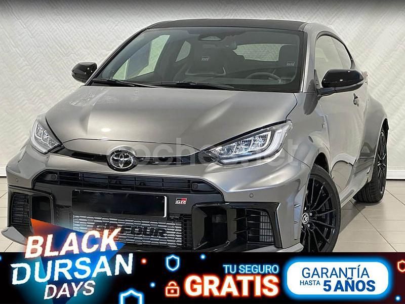 Gris / plata Usado 2024 Toyota Yaris Berlina | 52.499 € - Imagen 1/4