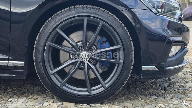 Usado VW Passat Alltrack 240 CV (176 kW) 2020 Negro Familiar