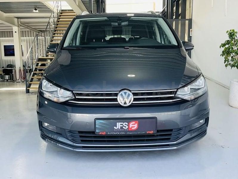Usado VW Touran Edition 115 CV (84 kW) 2019 Gris / plata Monovolumen