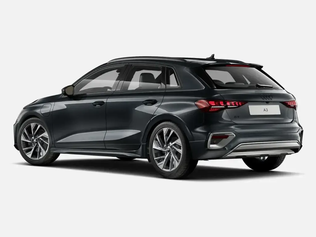 Nuevo Audi A3 204 CV (150 kW) 2026 Gris manhattan Berlina