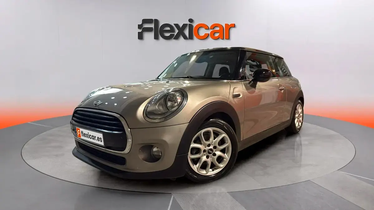Usado Mini Cooper 136 CV (100 kW) 2018 Gris Utilitario
