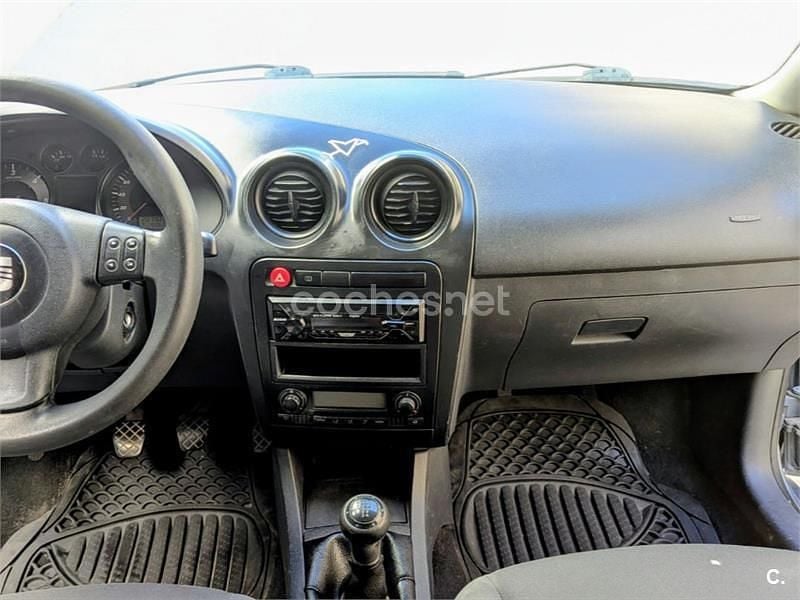 Usado Seat Ibiza 64 CV (47 kW) 2005 Azul Utilitario