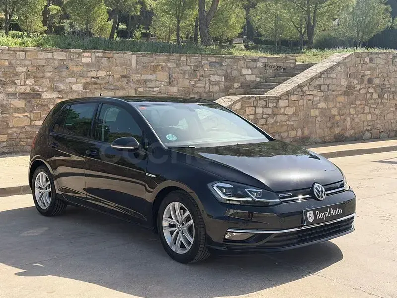 Usado VW Golf VII Advance 130 CV (95 kW) 2019 Negro Berlina