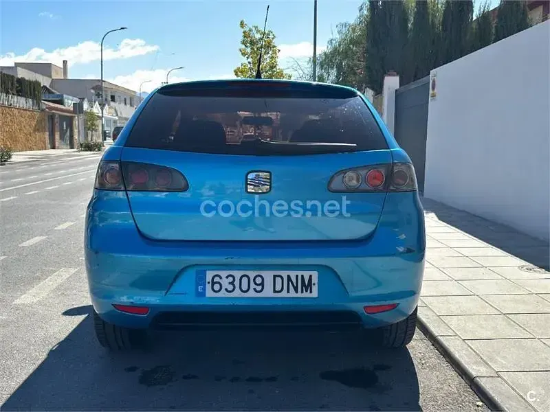 Usado Seat Ibiza Stella 64 CV (47 kW) 2005 Azul Utilitario