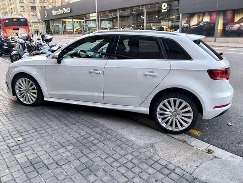 Usado Audi A3 e-tron 204 CV (150 kW) 2014 Blanco Utilitario