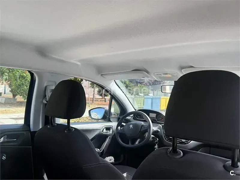 Usado Peugeot 208 82 CV (60 kW) 2013 Azul Utilitario