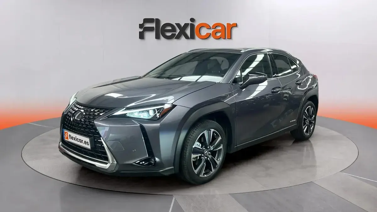 Usado Lexus UX 184 CV (135 kW) 2021 Gris SUV