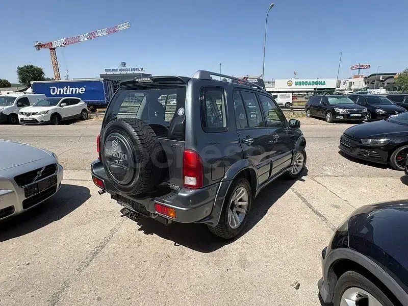 Usado Suzuki Grand Vitara 110 CV (80 kW) 2005 Azul SUV