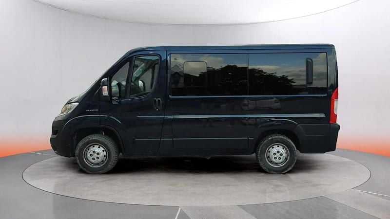 Usado Fiat Ducato 150 CV (110 kW) 2018 Azul Van