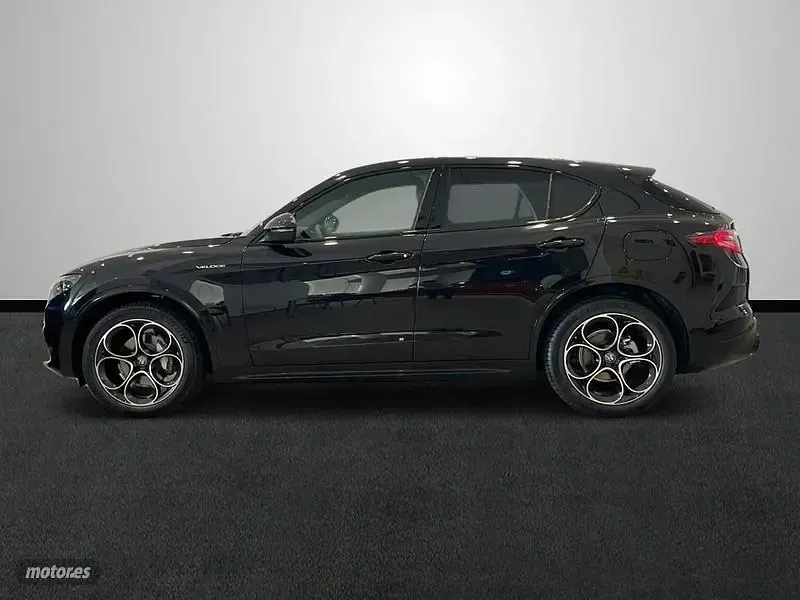 Nuevo Alfa Romeo Stelvio Veloce 160 CV (117 kW) 2026 Negro SUV