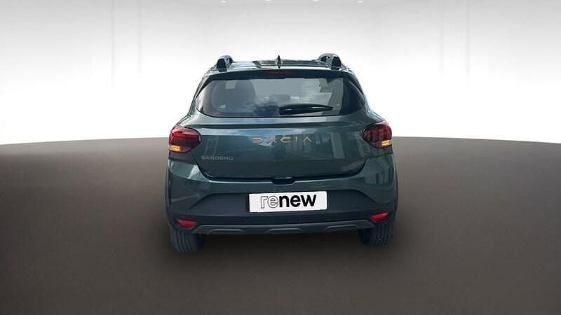 Usado Dacia Sandero Extreme 100 CV (73 kW) 2025 Verde Berlina