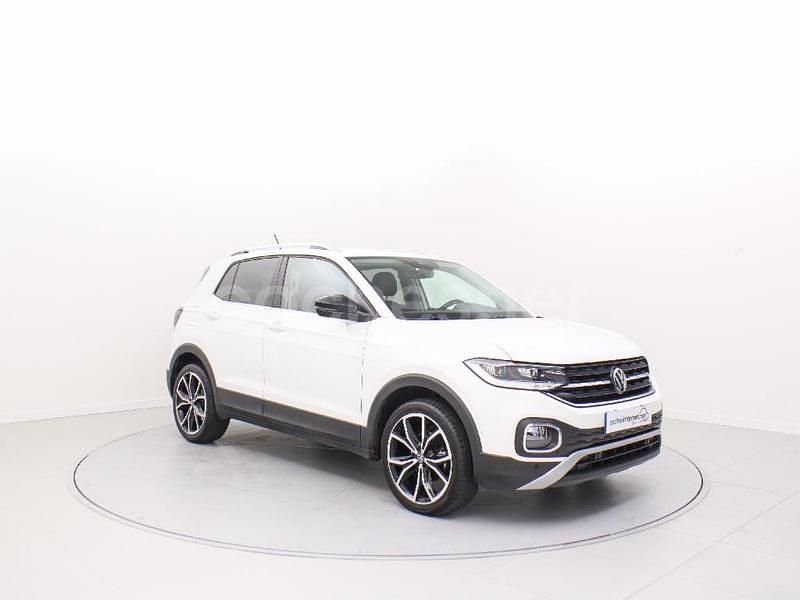 Blanco Usado 2023 VW T-Cross Sportline SUV | 26.990 € (Un poco caro) - Imagen 1/4