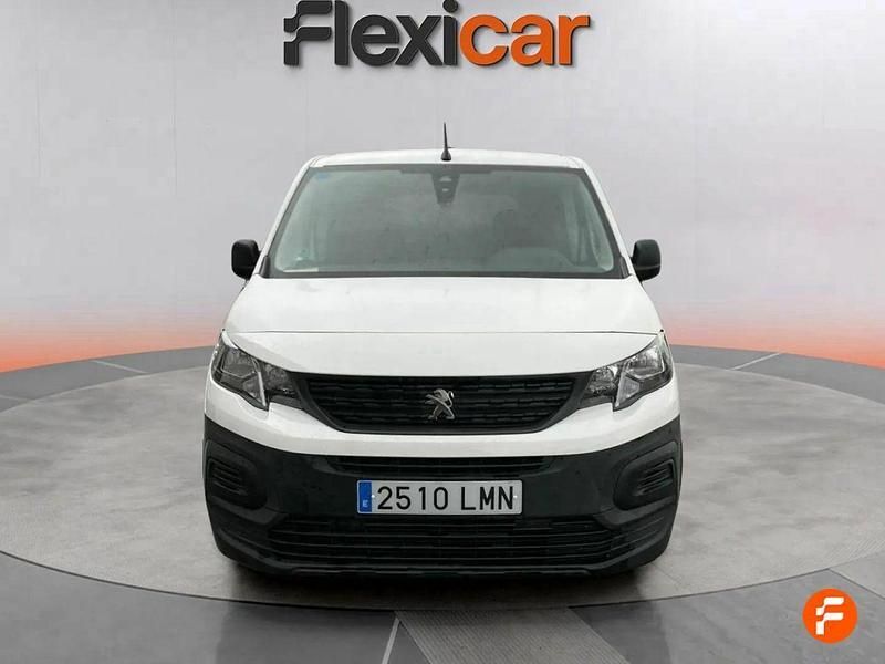 Usado Peugeot Rifter Active 100 CV (73 kW) 2021 Blanco Monovolumen