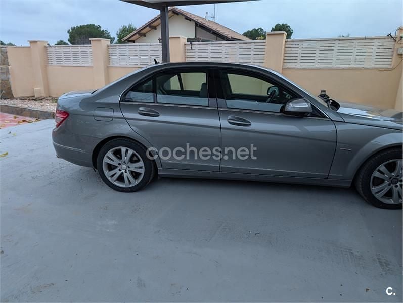 Gris / plata Usado 2007 Mercedes C320 Avantgarde Berlina | 9900 € (Caro) - Imagen 1/4