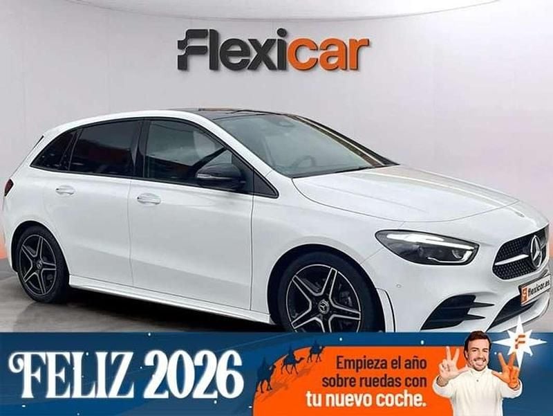 Blanco Usado 2023 Mercedes B180 Monovolumen | 27.490 € (Precio justo) - Imagen 1/4