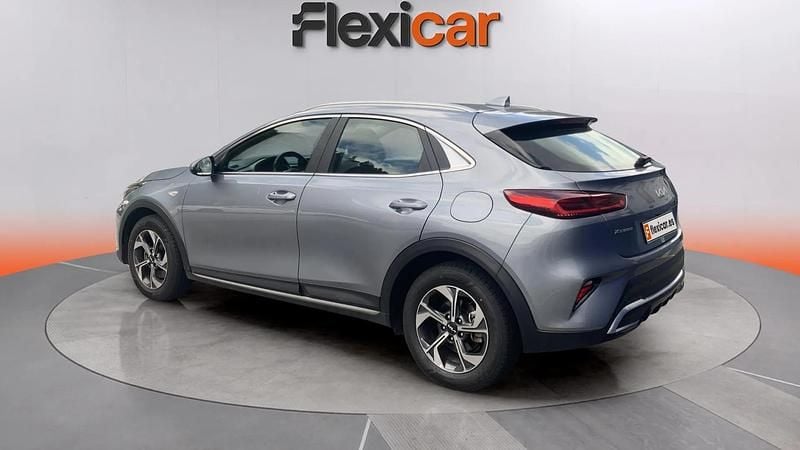 Usado Kia XCeed 160 HP (117 kW) 2023 Cinzento SUV