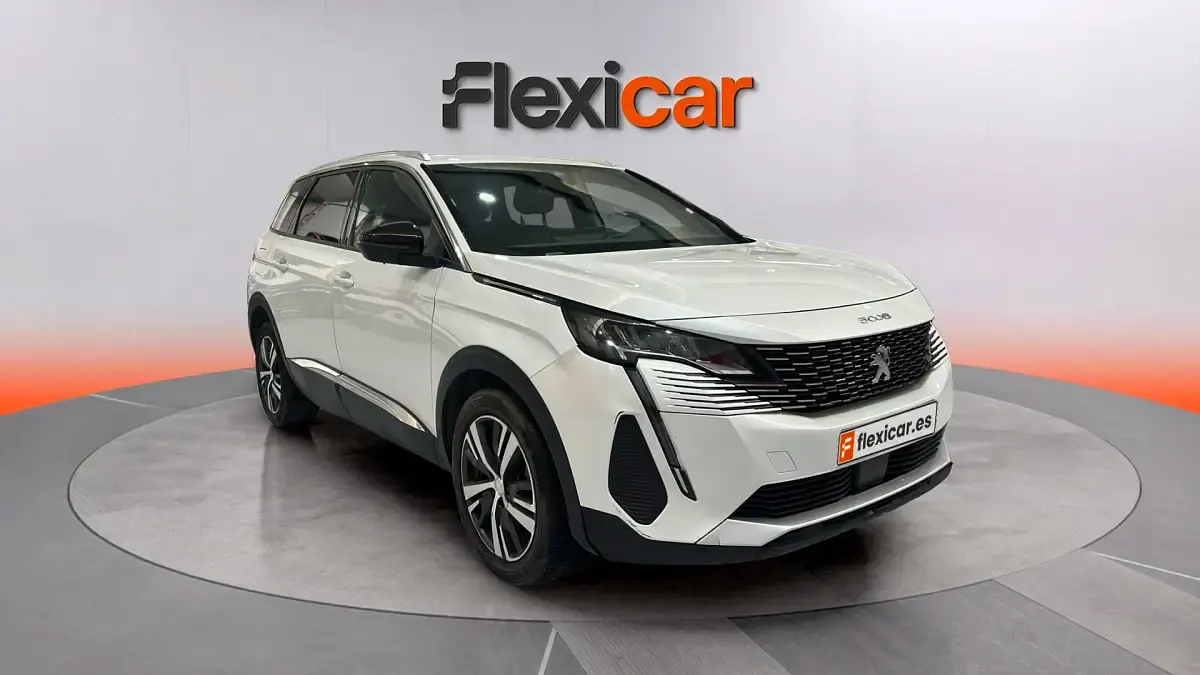 Usado Peugeot 5008 Allure 130 CV (95 kW) 2024 SUV