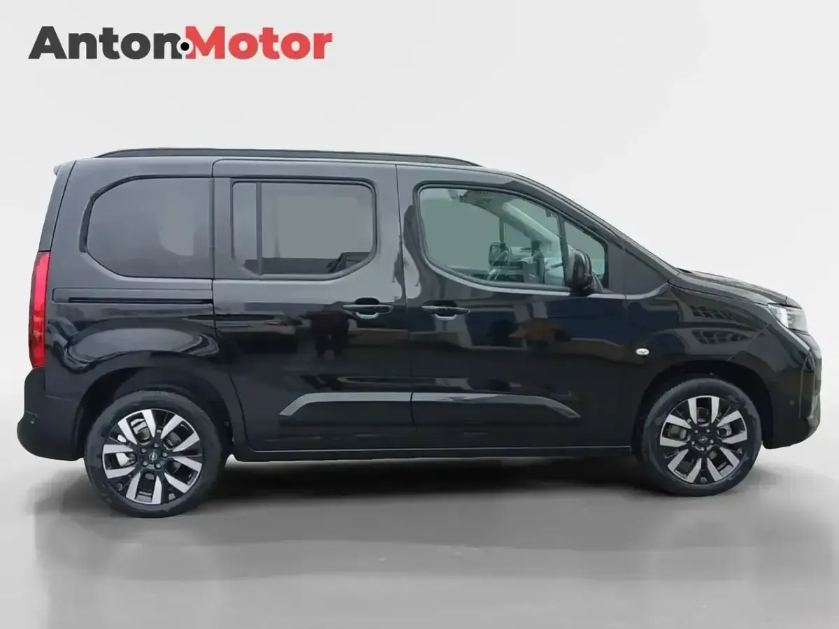 Novo Opel Combo-e Life 100 kW (136 HP) 2026 Preto