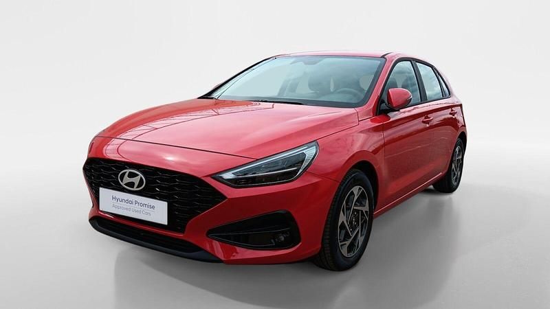 Rojo Nuevo 2025 Hyundai i30 Berlina | 22.900 € (Buen precio) - Imagen 1/4