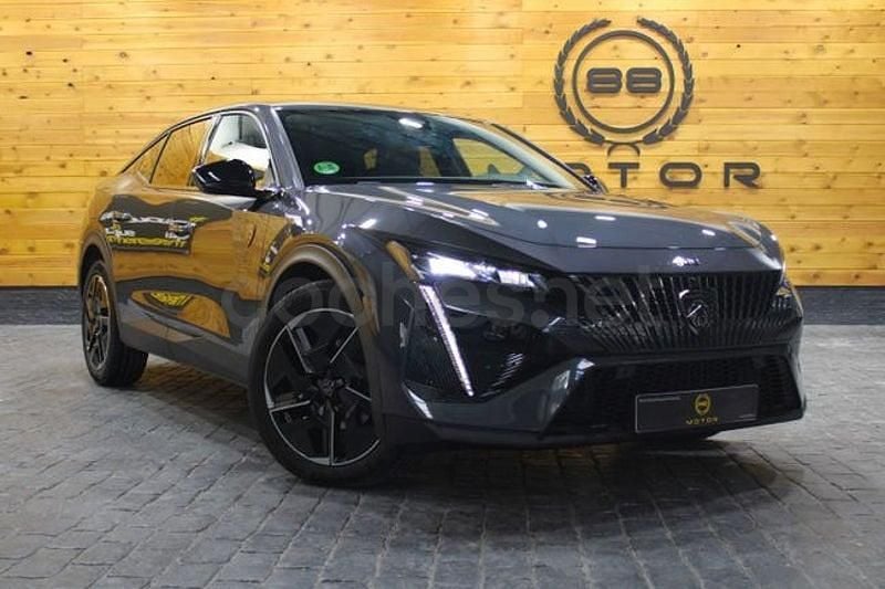 Usado Peugeot 408 GT GT 130 CV (95 kW) 2023 Gris / plata Berlina