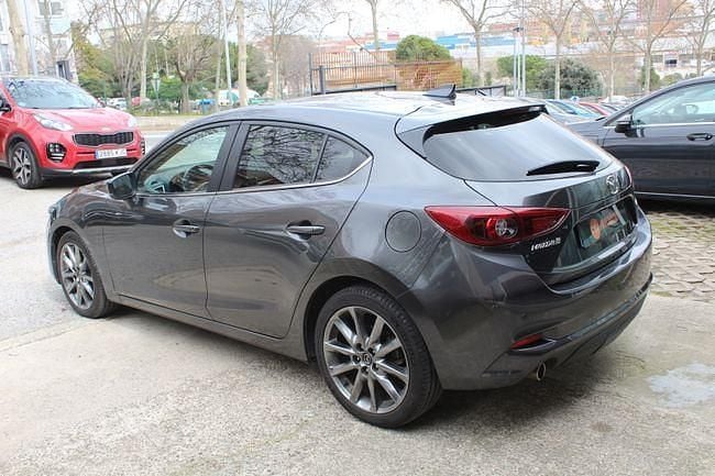 Usado Mazda 3 150 CV (110 kW) 2018 Gris Utilitario