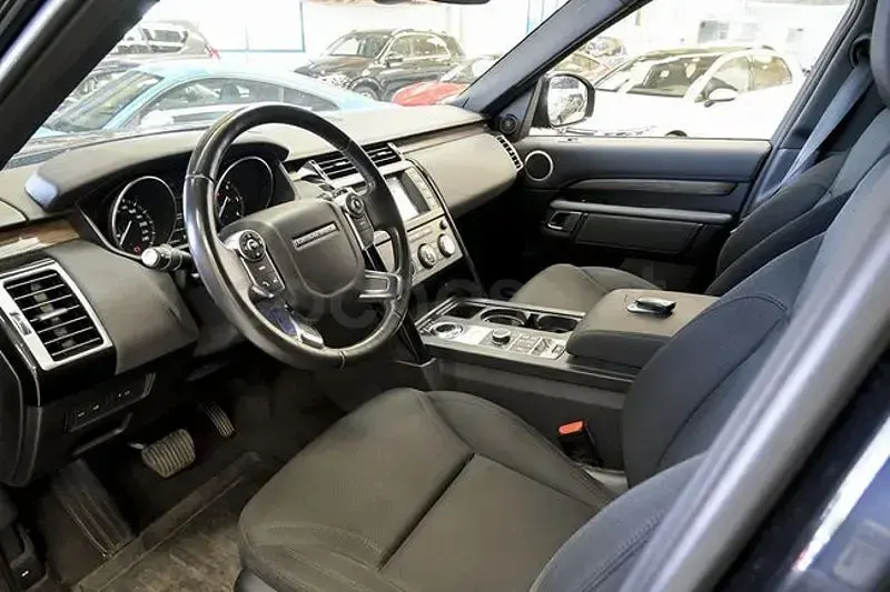 Usado Land Rover Discovery 5 SE 258 CV (189 kW) 2017 Negro SUV