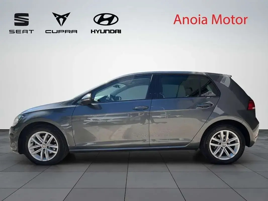 Usado VW Golf VII Advance 150 CV (110 kW) 2020 Gris Utilitario