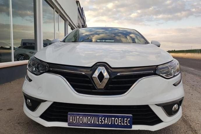 Usado Renault Mégane IV Zen 116 CV (85 kW) 2020 Berlina