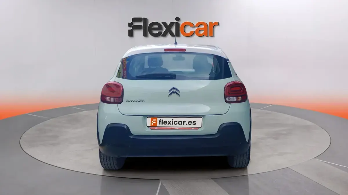 Usado Citroën C3 Feel 68 CV (50 kW) 2018 Verde Utilitario