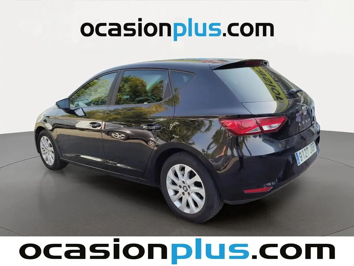 Usado Seat Leon I-Tech 105 CV (77 kW) 2015 Negro Utilitario