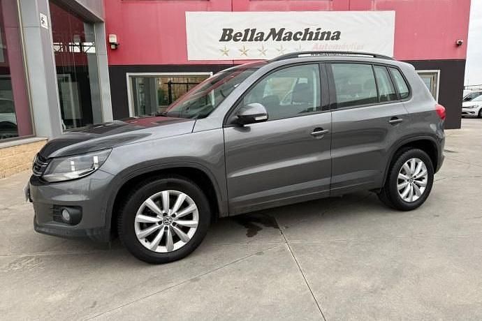 Usado VW Tiguan R-line 110 CV (80 kW) 2016 Gris SUV