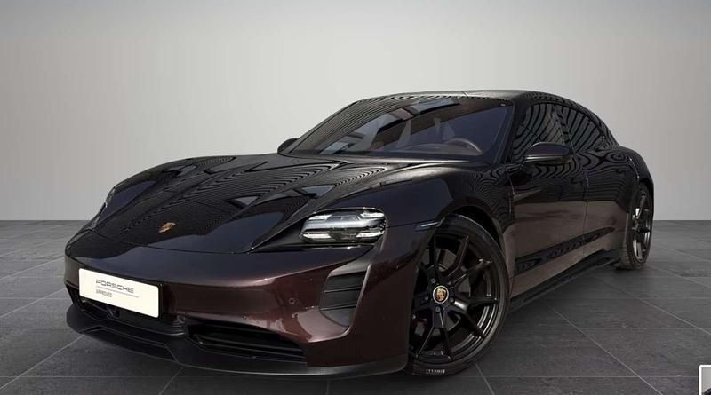 Usado Porsche Taycan Sport Turismo 439 kW (598 CV) 2022 Marrón Familiar