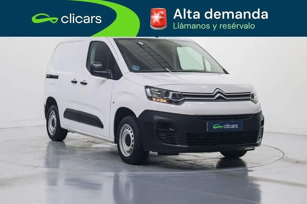 Usado Citroën Berlingo 102 CV (75 kW) 2021 Blanco Monovolumen