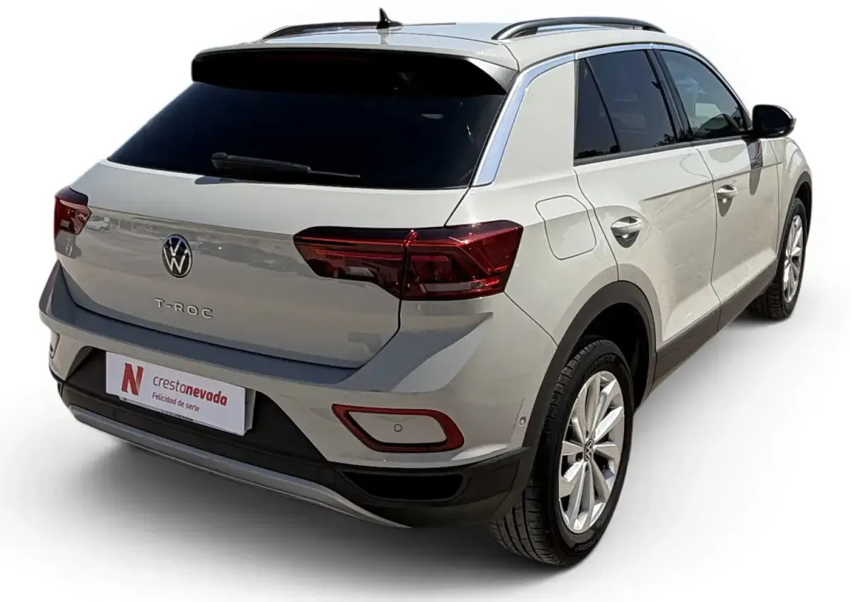 Usado VW T-Roc Life 150 CV (110 kW) 2023 Blanco SUV