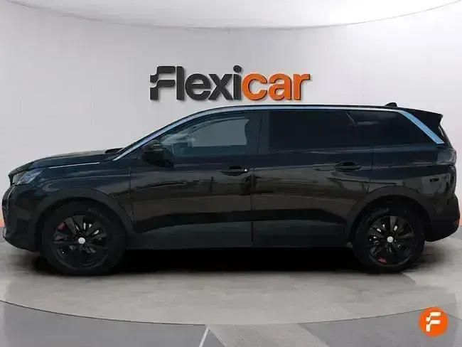 Usado Peugeot 5008 Active 130 CV (95 kW) 2021 Negro SUV