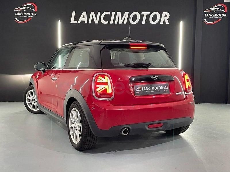 Usado Mini Cooper 136 CV (100 kW) 2018 Rojo Utilitario