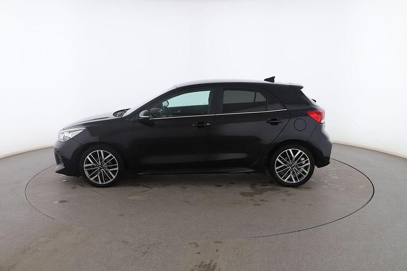Usado Kia Rio GT-Line 120 CV (88 kW) 2018 Negro Utilitario