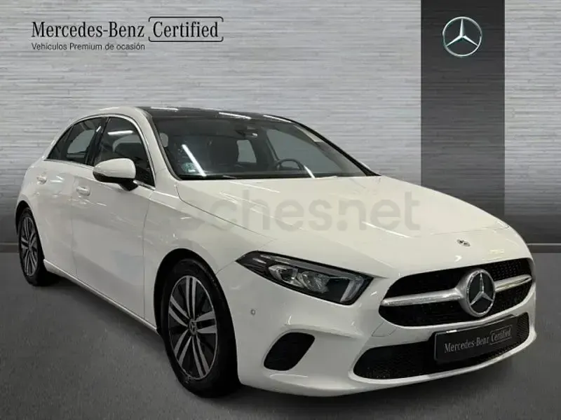 Käytetty Mercedes A180 136 HP (100 kW) 2022 Valkoinen Sedan