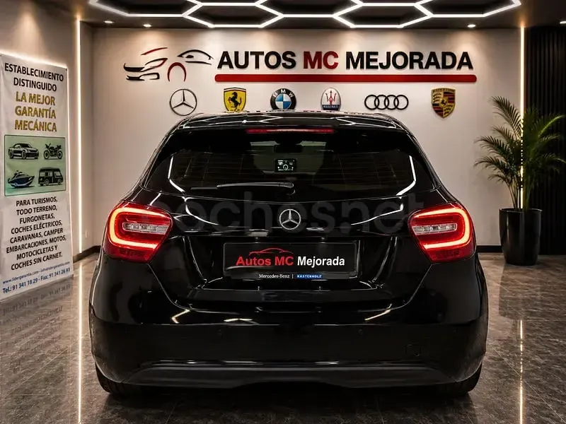 Usado Mercedes A200 Urban 136 CV (100 kW) 2015 Negro Utilitario