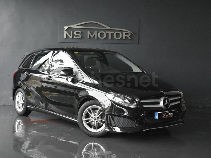 Usado Mercedes B180 109 CV (80 kW) 2015 Negro Utilitario