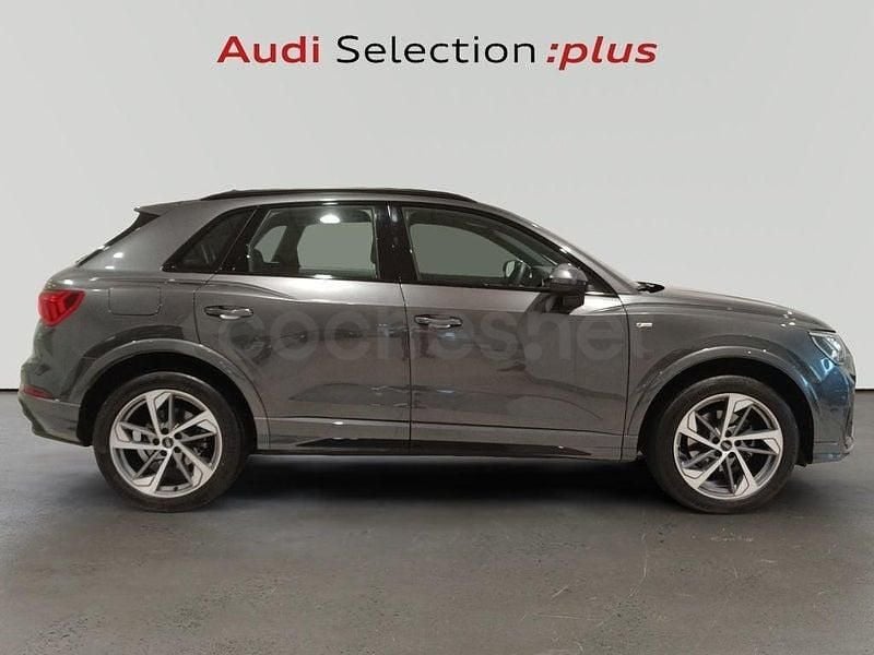Begagnad Audi Q3 150 HK (110 kW) 2024 Grå SUV