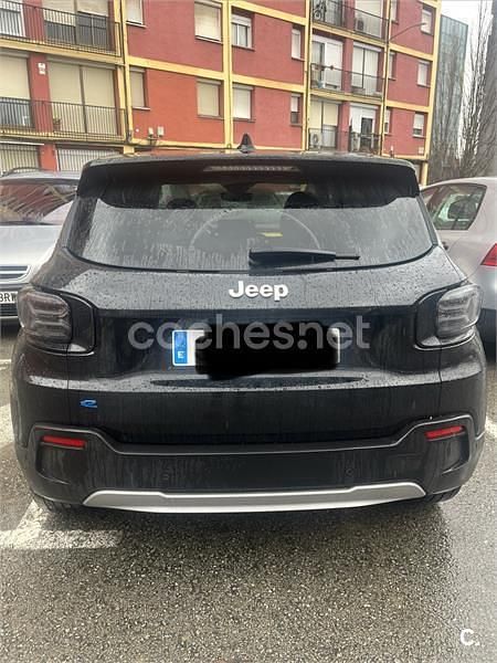 Usado Jeep Avenger 11 kW (15 CV) 2023 Eléctrico SUV
