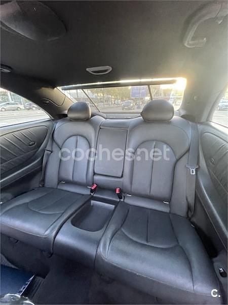 Usado Mercedes CLK280 Avantgarde 231 CV (169 kW) 2007 Azul Coupe