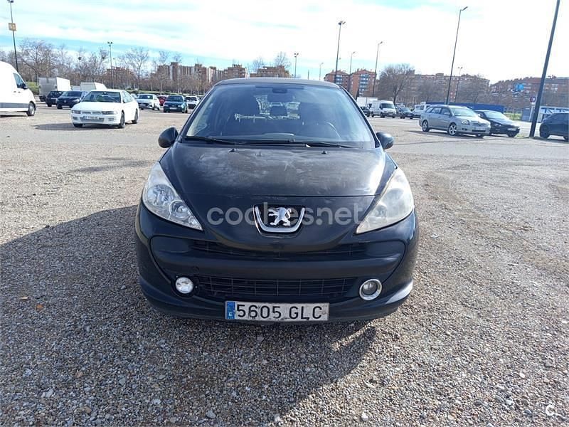 Usado Peugeot 207 Sport 90 CV (66 kW) 2009 Negro Berlina