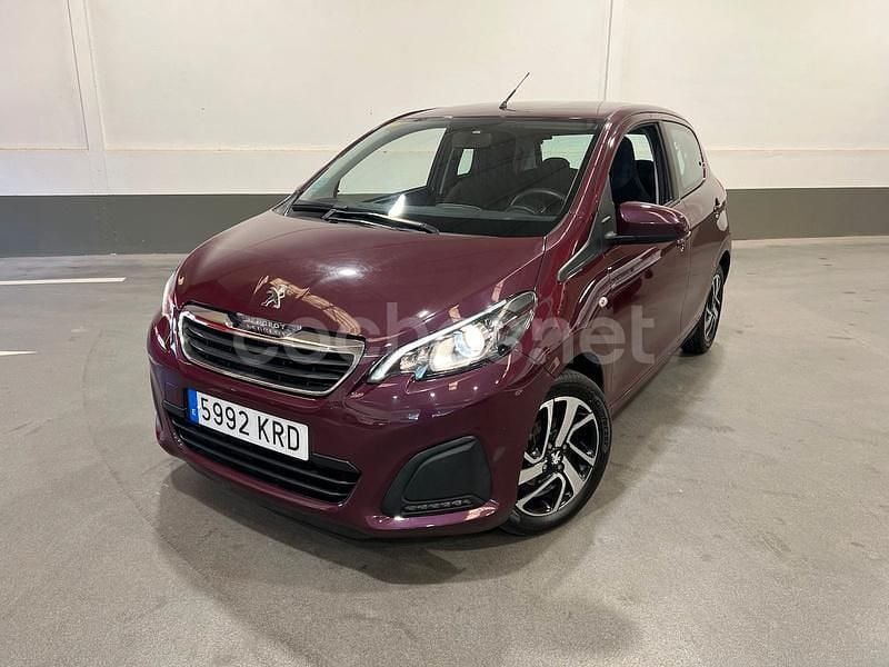 Usado Peugeot 108 Active 72 CV (52 kW) 2018 Granate Berlina