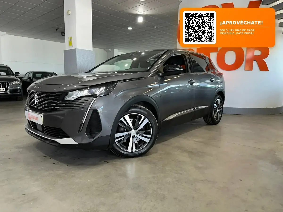 Usado Peugeot 3008 Allure 226 CV (166 kW) 2022 Gris SUV