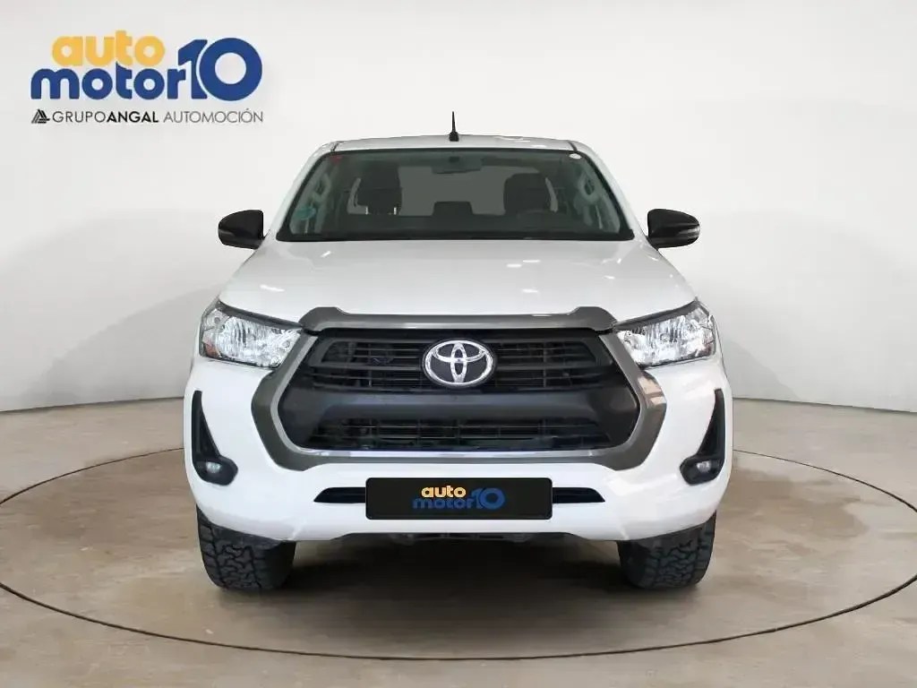 Usado Toyota HiLux 150 CV (110 kW) 2021 Blanco Pickup/Camioneta