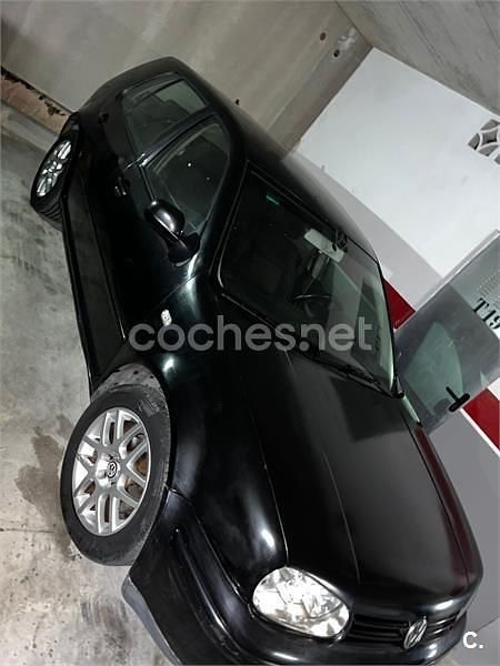 Usado VW Golf IV Conceptline 105 CV (77 kW) 2002 Negro Berlina