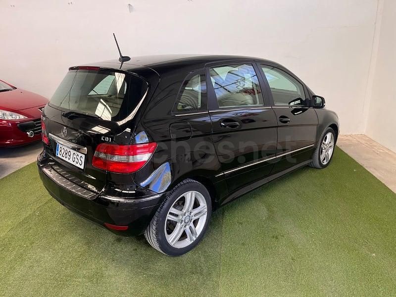 Begagnad Mercedes B180 Sport Edition 109 HK (80 kW) 2010 Svart Minibuss