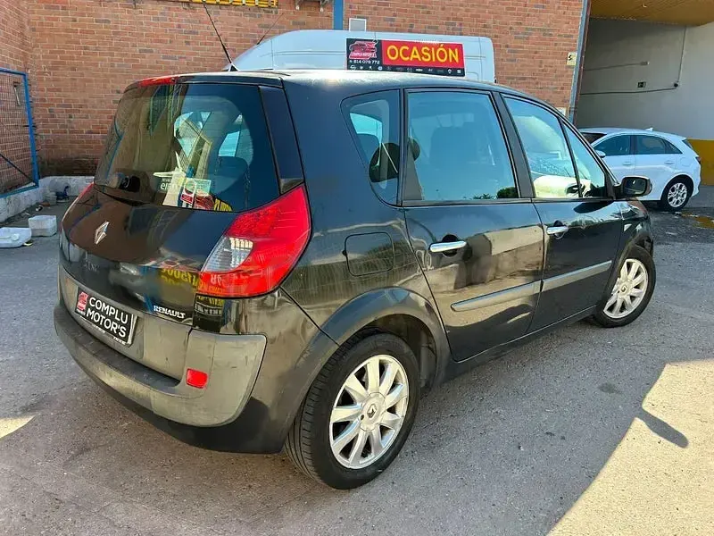 Usado Renault Scénic II Dynamique 105 CV (77 kW) 2006 Negro Monovolumen